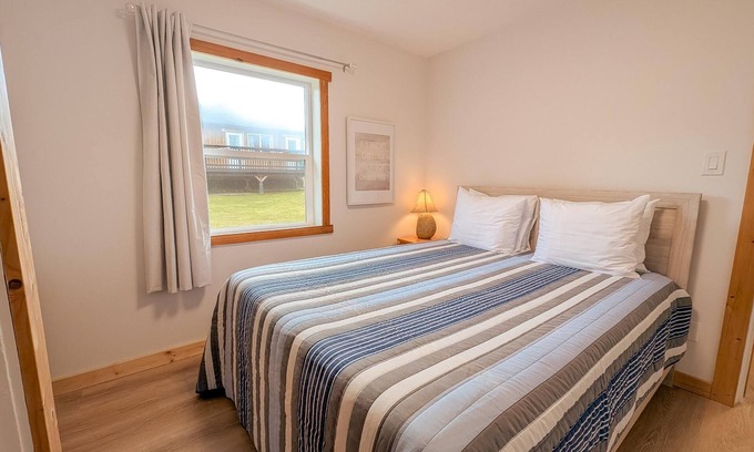 Ucluelet Hotel | 1-Bedroom Full Kitchen | #2