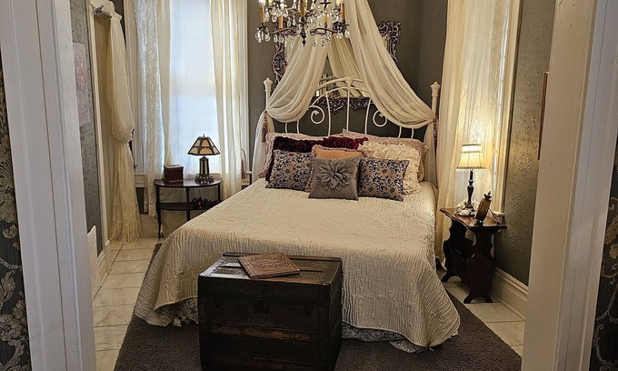 Decatur Apartment | 1 bedroom furnished suite perfect for traveling professional.