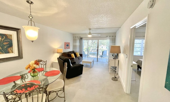 Lauderdale-by-the-Sea Condo | 1 Bedroom Garden Condo—Steps from the Beach