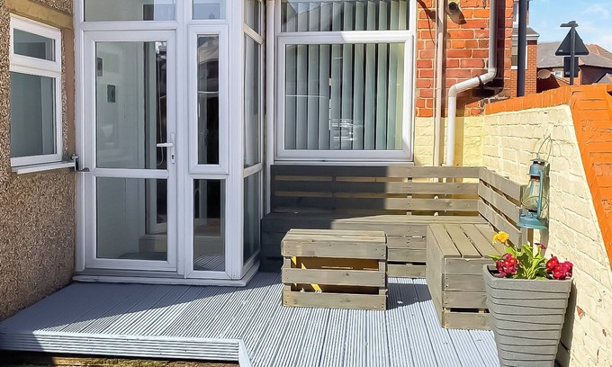 Woodhorn Cottage | 1 bedroom accommodation in Newbiggin-by-the-Sea, near Morpeth