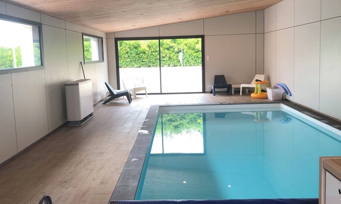 Guisseny Apartment | 1-bedroom gîte with access to covered, heated swimming pool. 2 steps from the sea