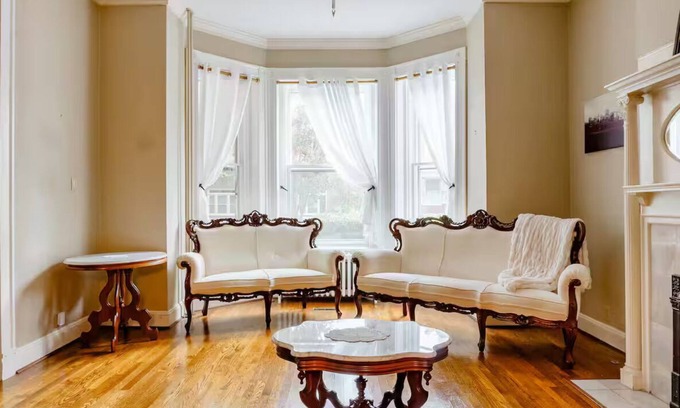 Ghent House | 1-Bedroom in Historic Victorian Home - Shared Bath, Unit #4