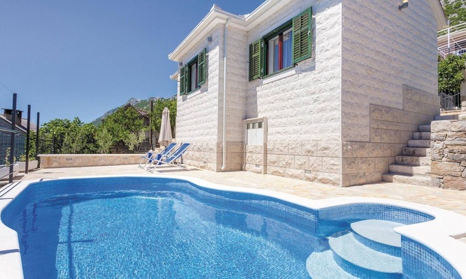 Zvecanje House | 1 bedroom lovely home in Zvecanje