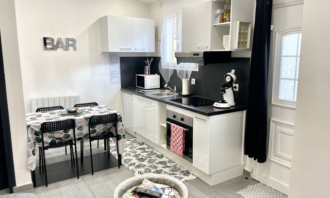 Montreuil House | 1-bedroom townhouse with garden