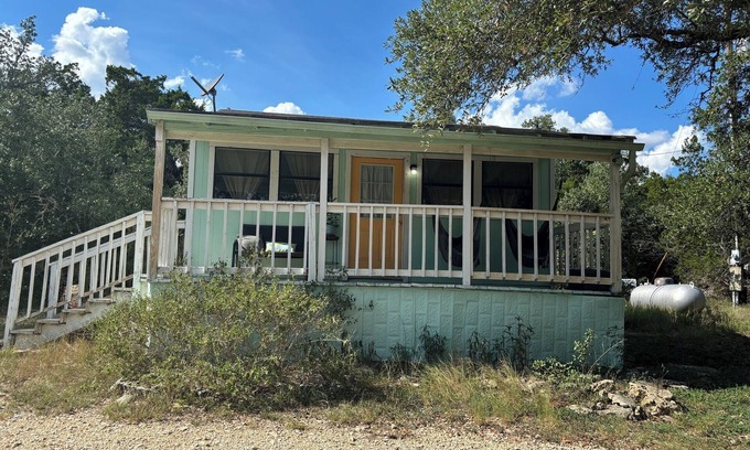 Hays County Cottage | 1 Bedroom Vacation Cottage in San Marcos/Wimberley, TX