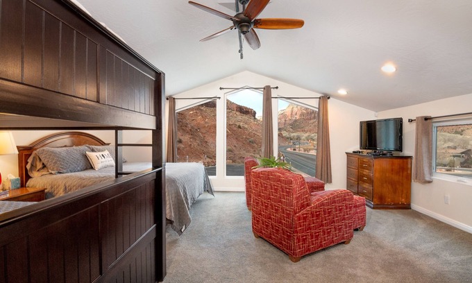 Zion National Park South Entrance Apartment | #1 GREAT LOCATION, Zion National Park entrance as close as you can get!