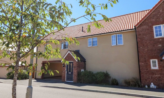 Dunster Cottage | 1 MARSH GARDENS, family friendly, country holiday cottage in Dunster