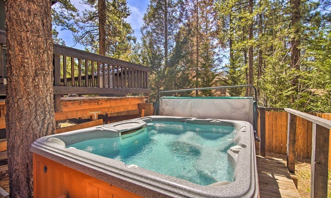 Moonridge Cabin | 1 Mi to Bear Mountain: Cabin in Big Bear Lake