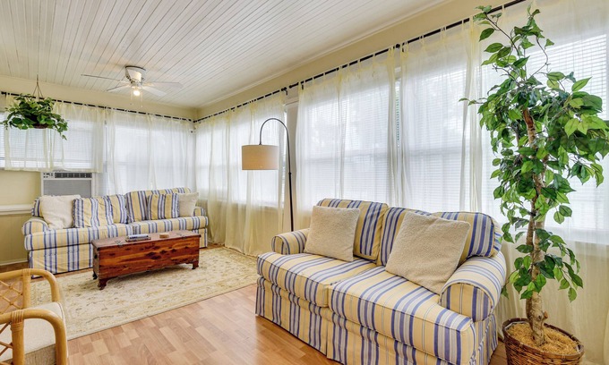 Bradenton Apartment | < 1 Mi to Dtwn Bradenton & Riverwalk! Sunny Apt