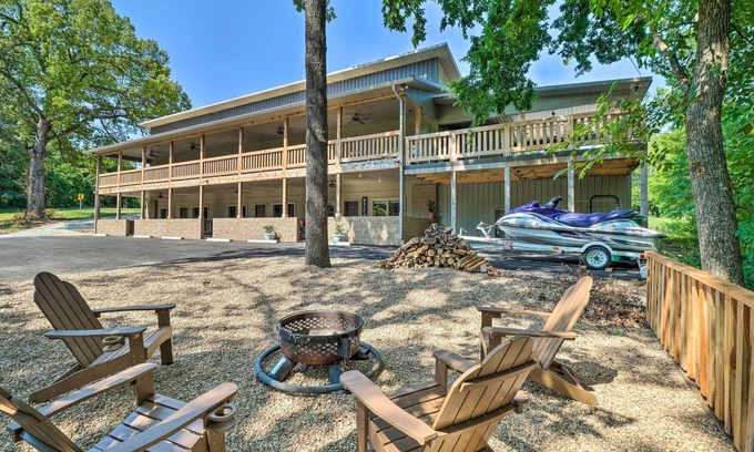 Bull Shoals Condo | < 1 Mi to Marina: Beautiful Bull Shoals Retreat