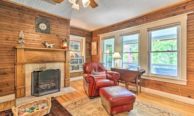 Crumpler House | < 1 Mi to Tubing: Crumpler Getaway w/Fire Pit!