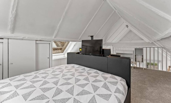 Westgate-on-Sea Apartment | 1 minute from the beach! Family friendly space with lots of natural light!