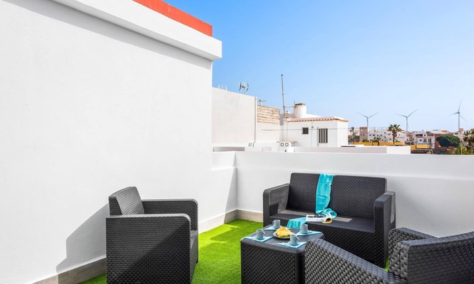 La Jaca Apartment | 1. The House of Rising Sun