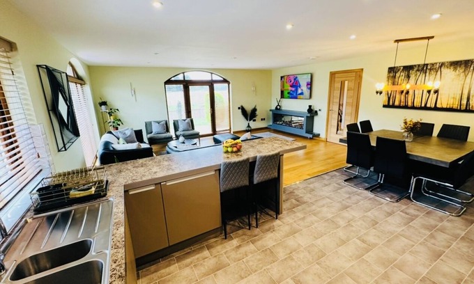 Elgin House | 1 Woodside
