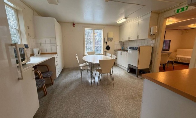 Olofstorp Apartment | 10 BR 3 Bath - For Workers - Parking lot - All-inclusive