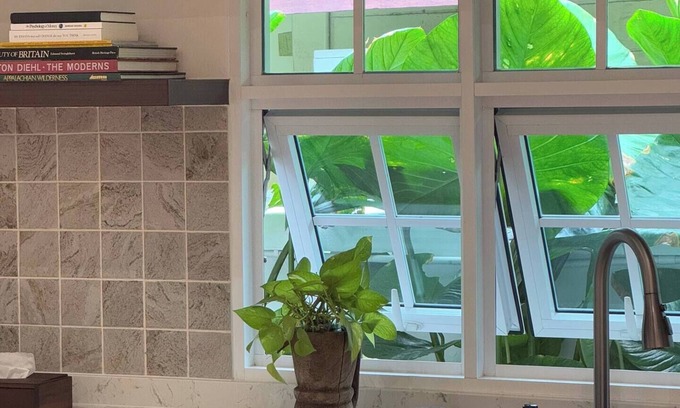 Lat Krabang House | 10 mins from airport/3-BR house 6 people Group stay