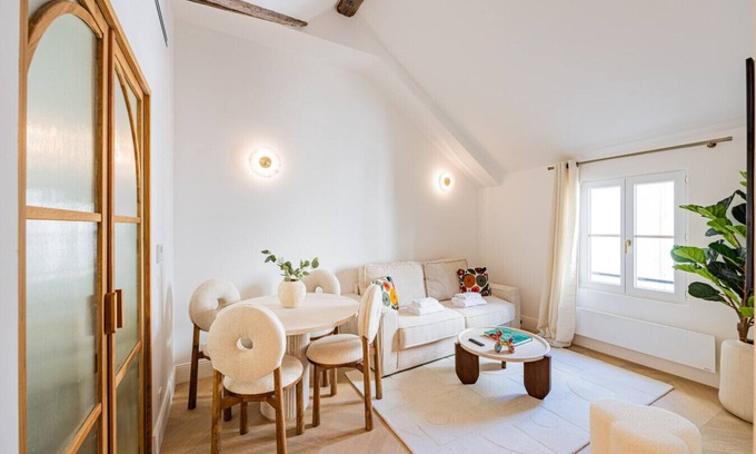 Sorbonne Apartment | 10 New suite 4 persons- Saint Germain Notre-Dame