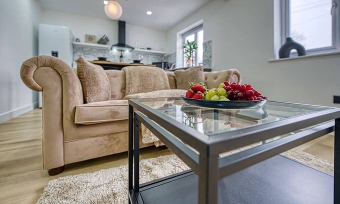 Iffley Apartment | 10% OFF| Monthly Stays | Tranquil Rentals | Free Parking