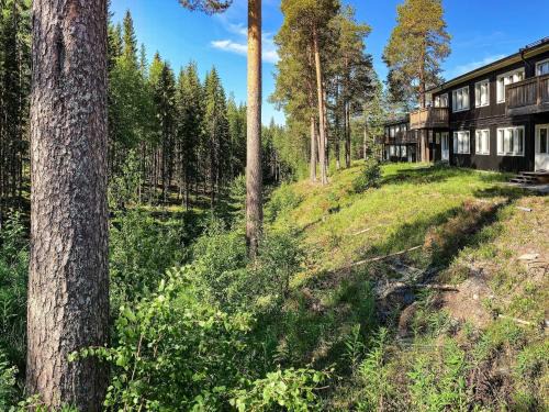 Stoten Apartment | 10 person holiday home in S LEN