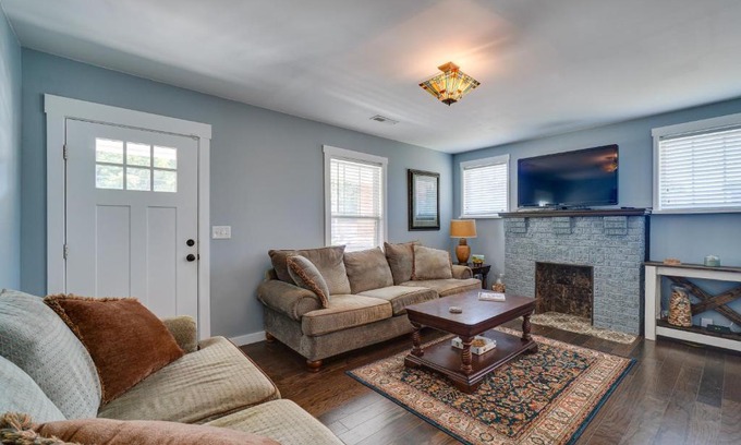 Knoxville House | 1001 Sevier Bungalow 2 Mi to Neyland Stadium!