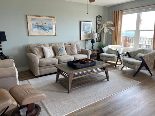 American Beach House | 105 Sailmaker