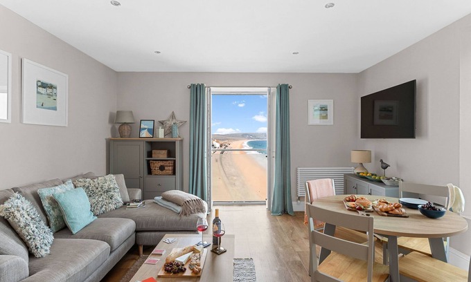 Torcross Apartment | 11 At The Beach, Torcross - an apartment that sleeps 4 guests in 2 bedrooms