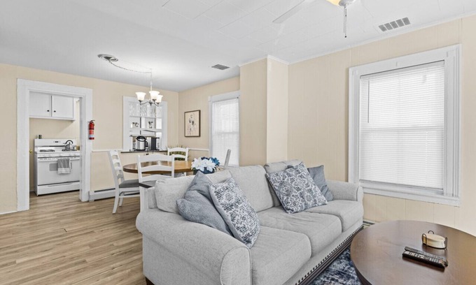 Old North End Apartment | 11 Lafountain · 2BR in the ♥ of Burlington with Off Street Parking