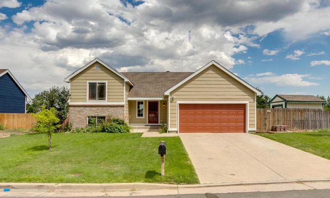 Thornton House | 11 Mi to Denver Pet-Friendly Home in Thornton!