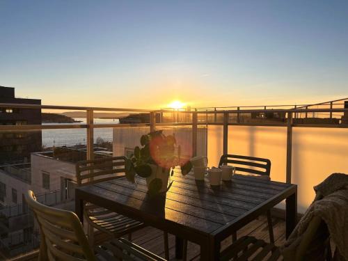 Gamle Oslo Apartment | 112 sqm penthouse with an OMG Fjord View