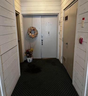 West Hollywood Bed & Breakfast | 1140 Alta Loma