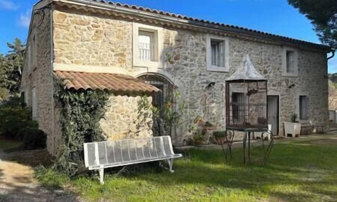 Gruissan House | 12 persons house in a vineyard