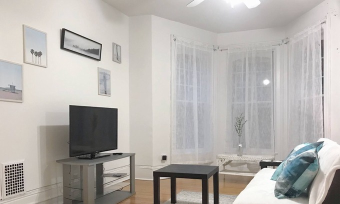 Eastside Apartment | 1326-Newly Renovated 4 BDRM Apt near SU&Downtown