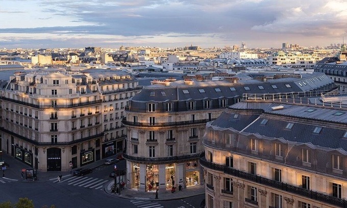 Faubourg-du-Roule Apartment | 140M2 STUNNING MASTERPIECE ON CHAMPS ELYSÉES ETOILE-WE TREAT YOU IN STYLE!