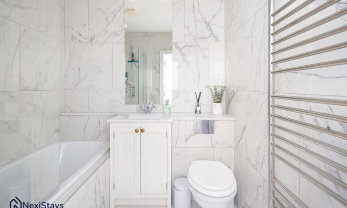 City of Westminster Apartment | 15 Mins Walk to Selfridges | Hyde Park Penthouse