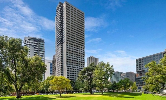 Melbourne Central Business District Apartment | 15% OFF WEEKLY STAY Balcony Studio Flagstaff Garden CBD Legal Precinct