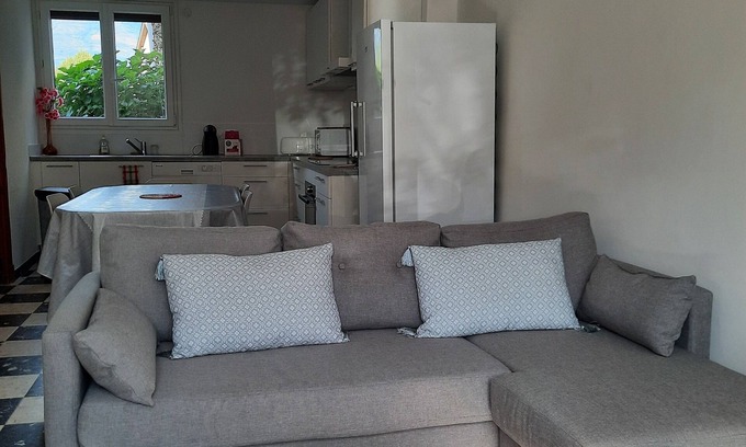 Aston House | 150 m2 village house at the foot of the mountain