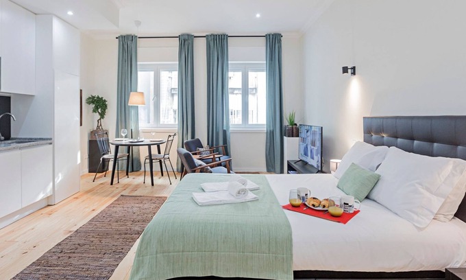 Centro / Baixa Apartment | 150 Rivoli Apartments - 3ºB by LovelyStay