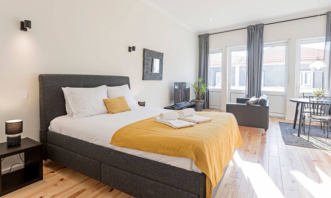Centro / Baixa Apartment | 150 Rivoli Apartments - 3ºA by LovelyStay