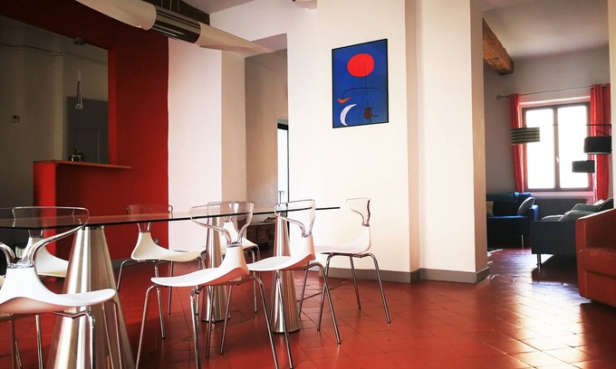 Saint-Jean Apartment | 150 sqm family apartment in the historical heart of the city