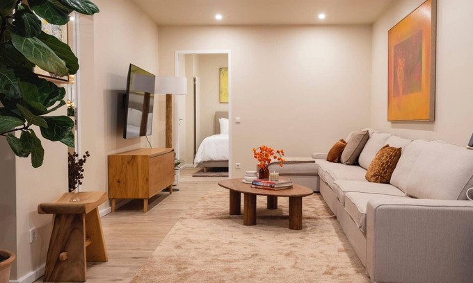 Mitte Apartment | 152 m ² Design Apart/10 pers./near Alex/children/parking lot