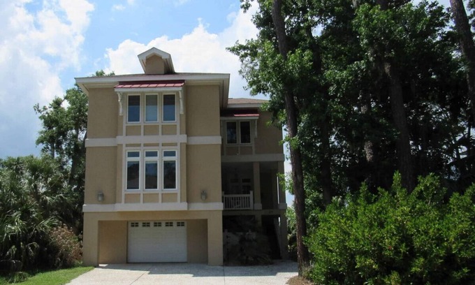 Sweetgrass House | 164 Davis Love - Golf Course & Marsh Views