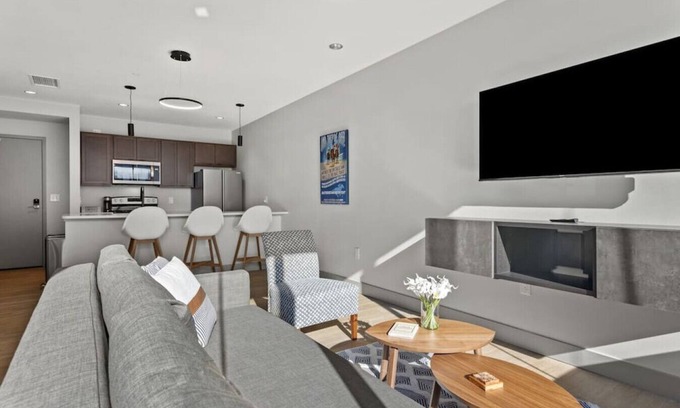 Downtown Condo | 175 LEX - Walkable Downtown - Rupp Arena - Keeneland