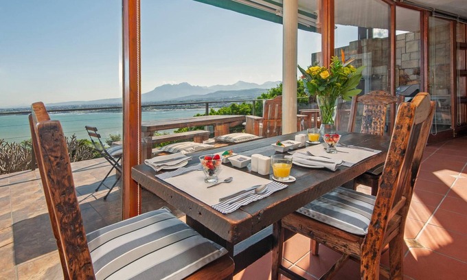 Mountainside Bed & Breakfast | 18 on Kloof Bed and Breakfast