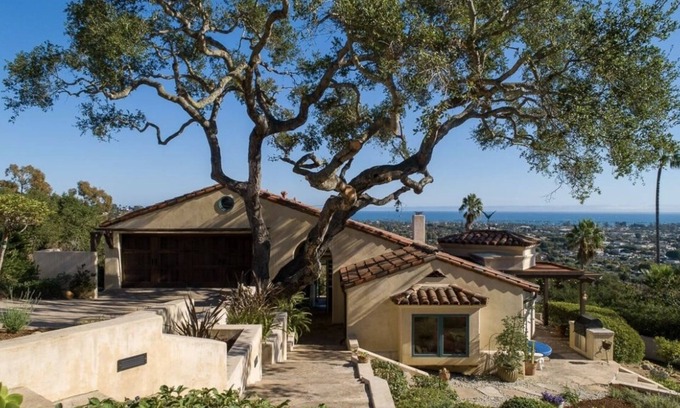 Riviera House | 180 degree ocean view.