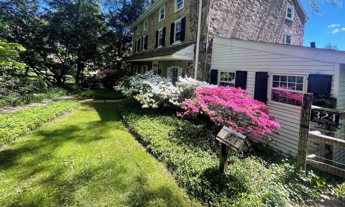 Lenni Other | 1820's Farmhouse & Nature Experience Near Philadelphia