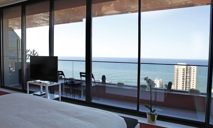 Hamra Hotel | 1866 Court & Suites