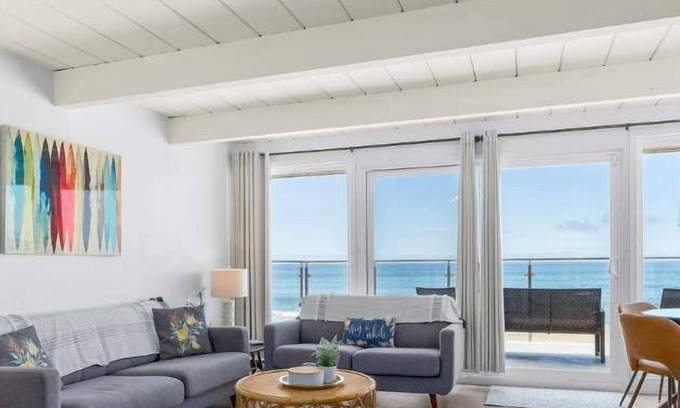 Rio del Mar House | 1960's Rio Del Mar Beach House - Stunning Views!