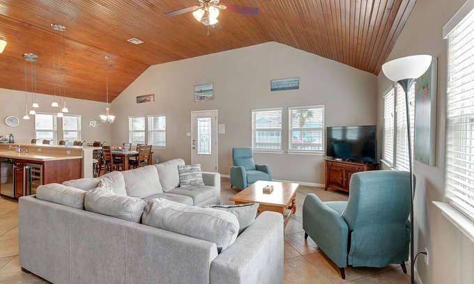 Safe Harbor House | 199 m² House ∙ 4 bedrooms ∙ 14 guests