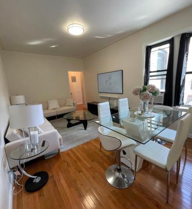 Queens Apartment | 1BR Apt in Sunnyside 15 min to Manhattan