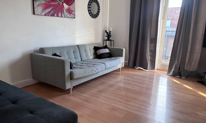 Stonebridge Apartment | 1Br-Sleeps4-35minToCentralLondon-40minToHeathrow